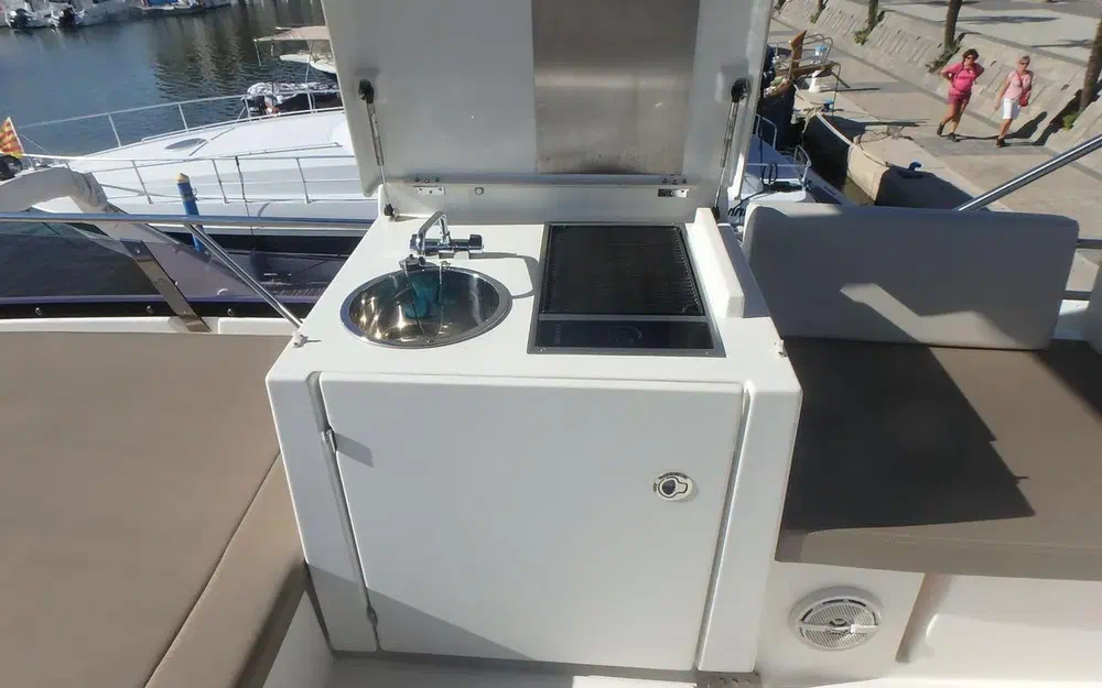 slider 38 Jeanneau Prestige 450 Fly