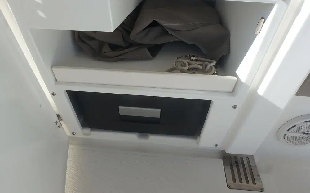 slider 39 Jeanneau Prestige 450 Fly