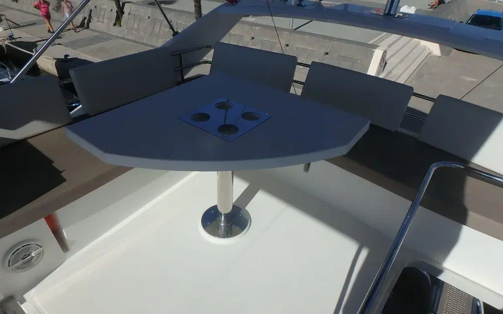 slider 40 Jeanneau Prestige 450 Fly