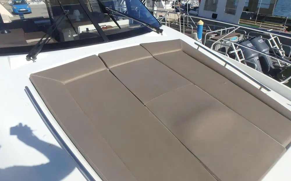 slider 43 Jeanneau Prestige 450 Fly