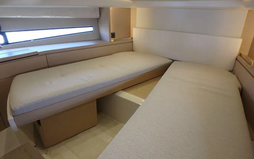 slider 7 Jeanneau Prestige 450