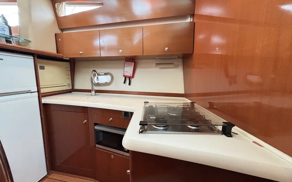 slider 9 Jeanneau Prestige 42 Fly