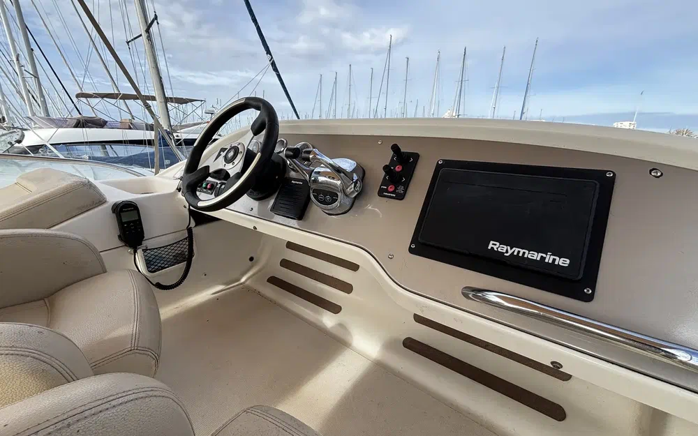 slider 22 Jeanneau Prestige 42 Fly