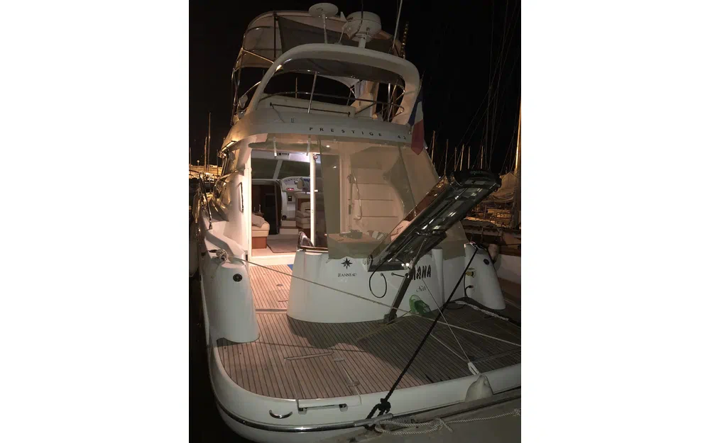 slider 37 Jeanneau Prestige 42 Fly