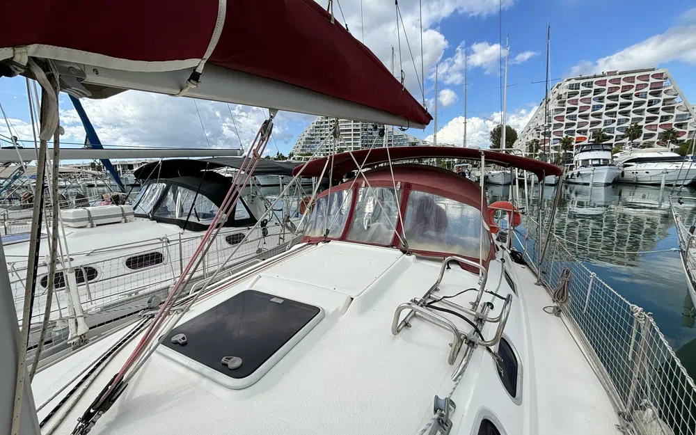 slider 5 Dufour Gib Sea 33