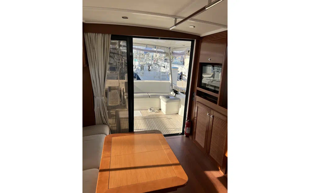 slider 9 Beneteau Swift Trawler 44