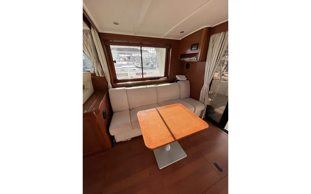 slider 11 Beneteau Swift Trawler 44