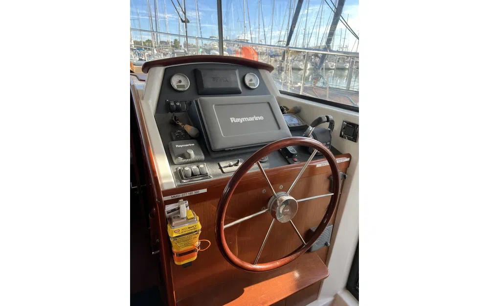 slider 17 Beneteau Swift Trawler 44