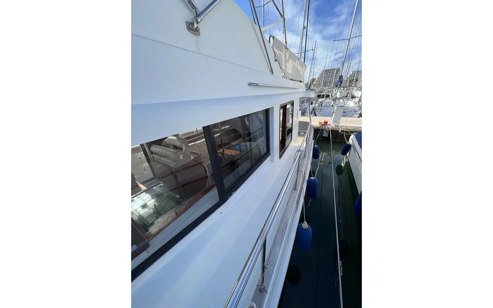 slider 19 Beneteau Swift Trawler 44