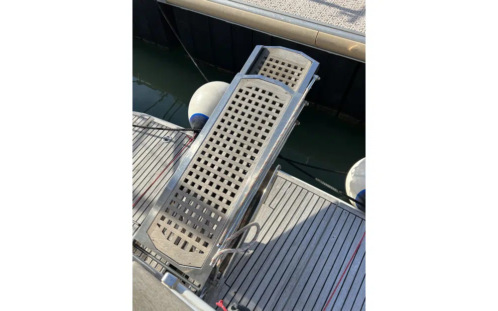 slider 29 Beneteau Swift Trawler 44