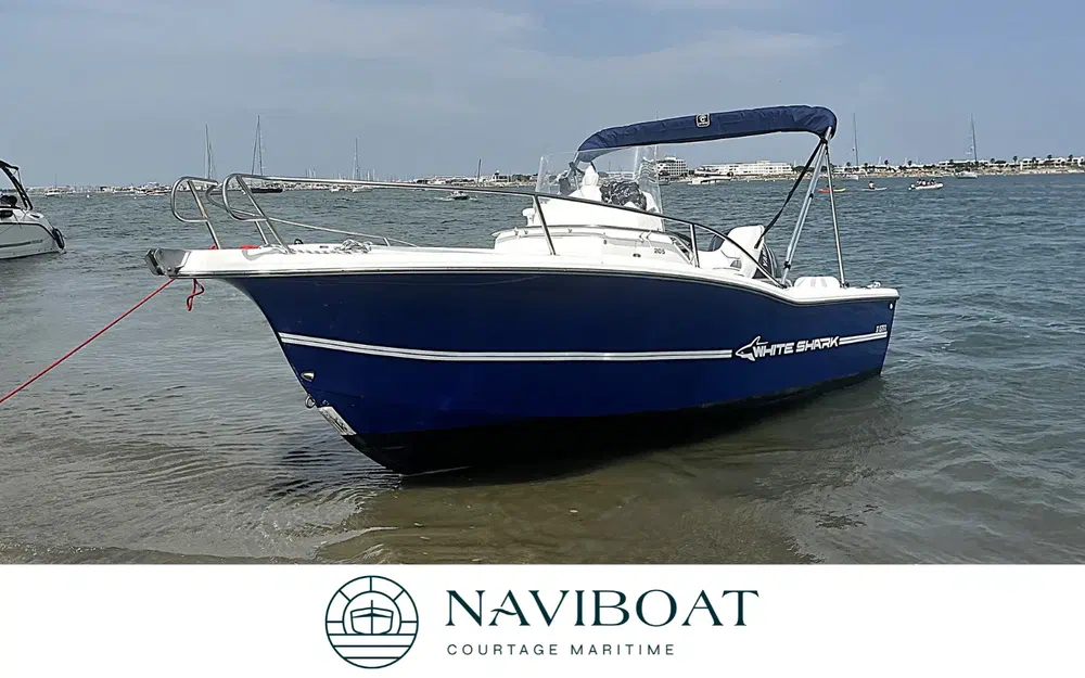 slider 0 White Shark 205