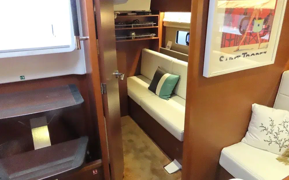 slider 13 Jeanneau Leader 40