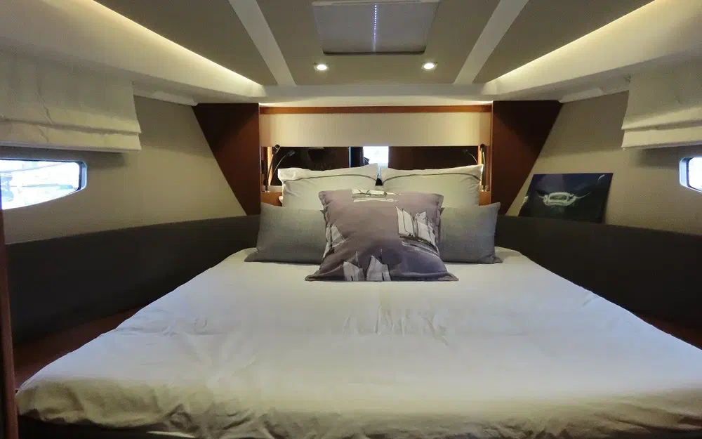 slider 14 Jeanneau Leader 40