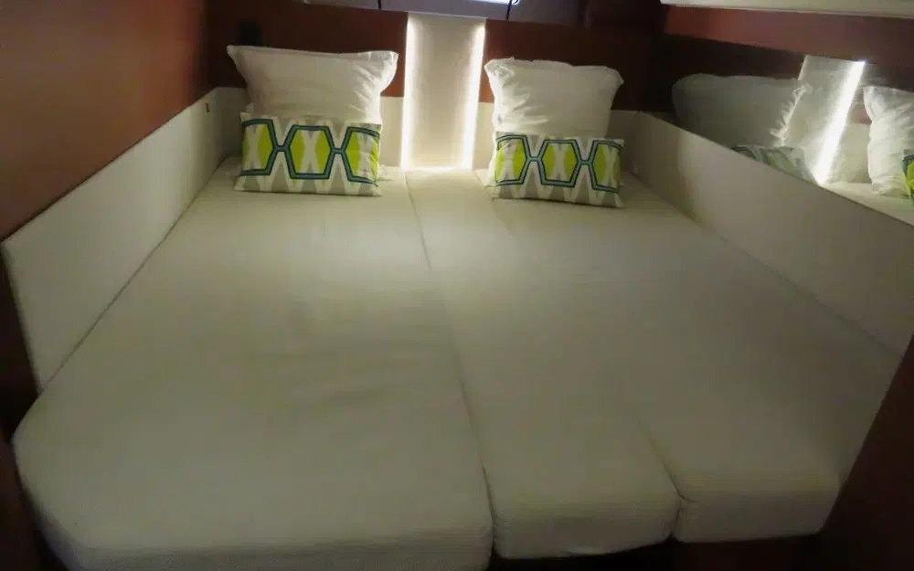 slider 16 Jeanneau Leader 40