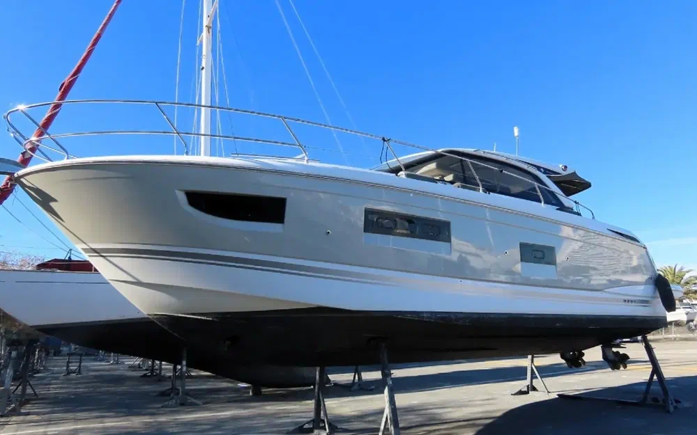 slider 28 Jeanneau Leader 40