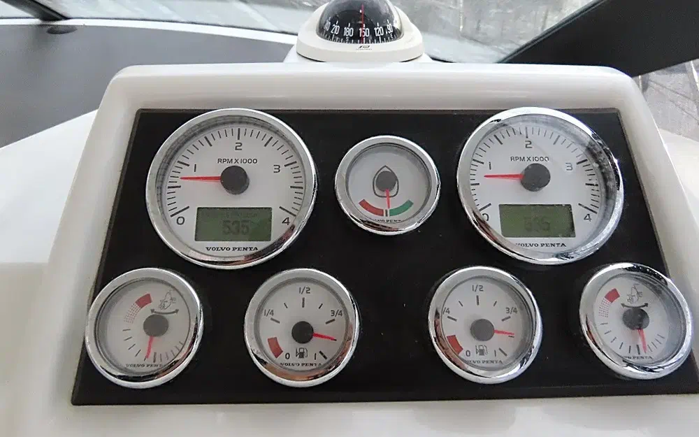 slider 6 Jeanneau Leader 40