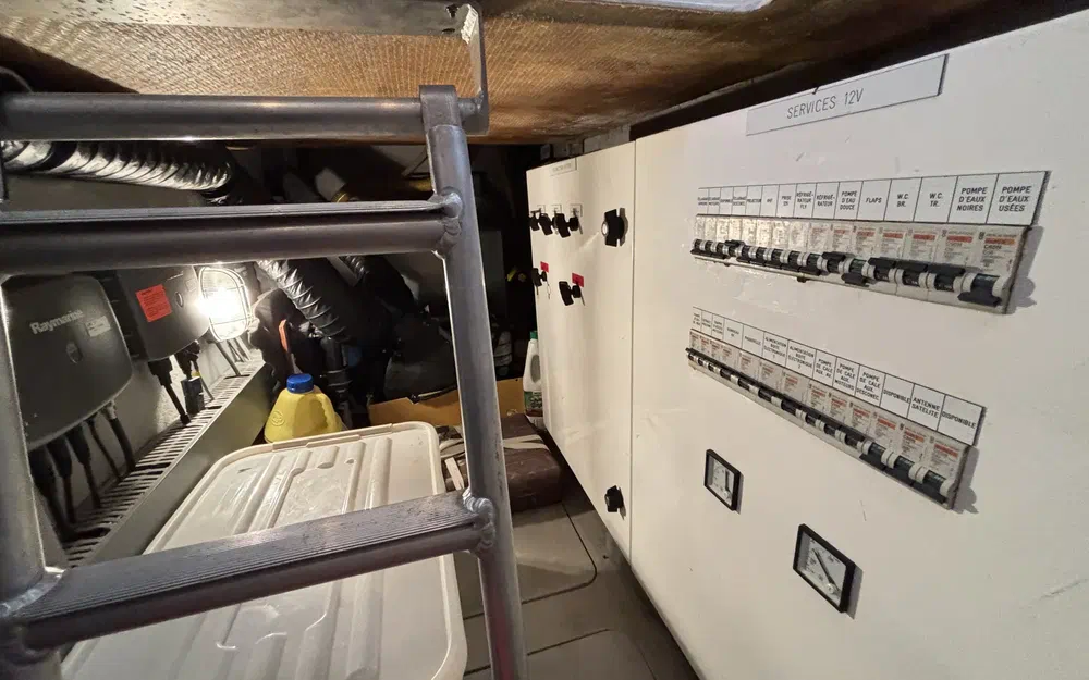 slider 10 Rodman Muse 44