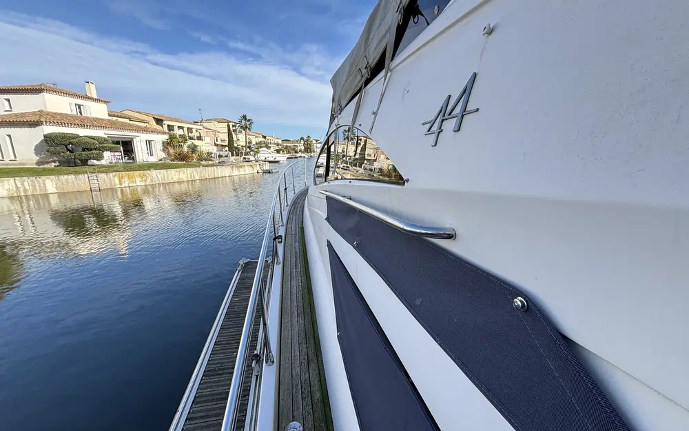 slider 16 Rodman Muse 44