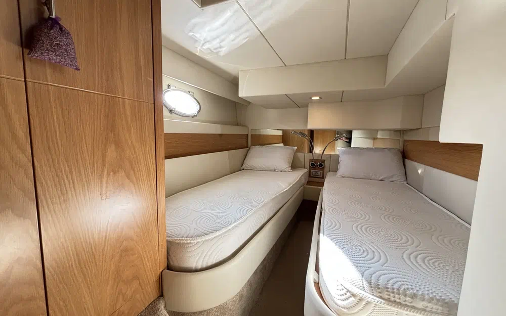 slider 7 Rodman Muse 44