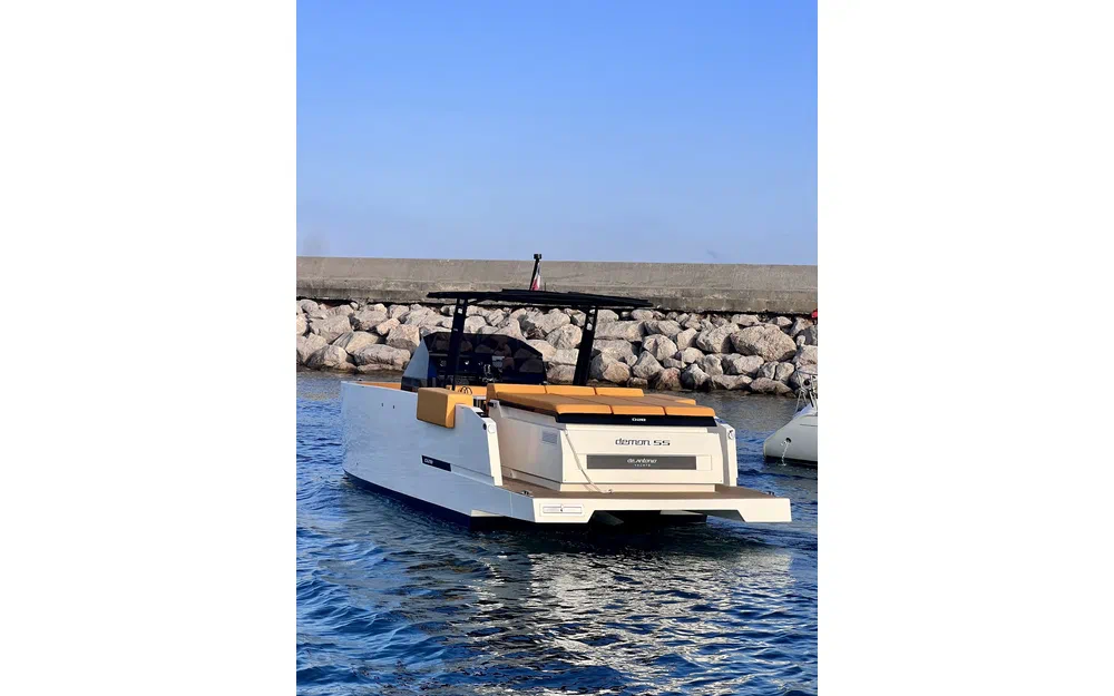 slider 3 De Antonio Yachts D28