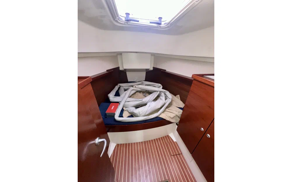 slider 38 Hanse 370