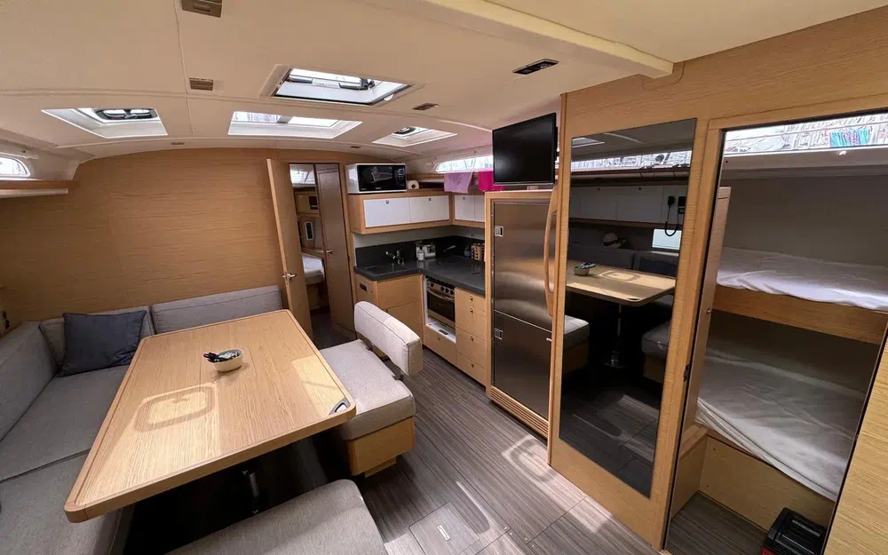 slider 16 Dufour 470