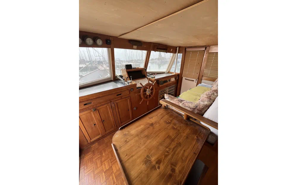 slider 18 Grand Banks 50