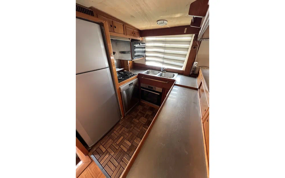 slider 27 Grand Banks 50