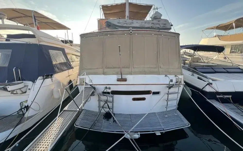 slider 2 Grand Banks 50