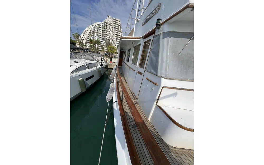 slider 8 Grand Banks 50