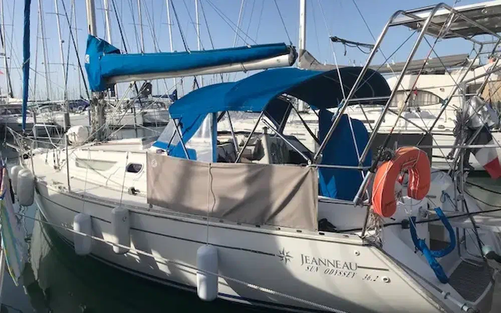 slider 1 Jeanneau Sun Odyssey 36.2