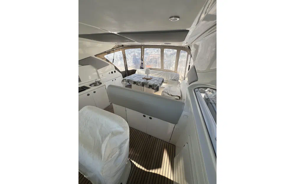 slider 12 Beneteau Flyer Gran Turismo 44