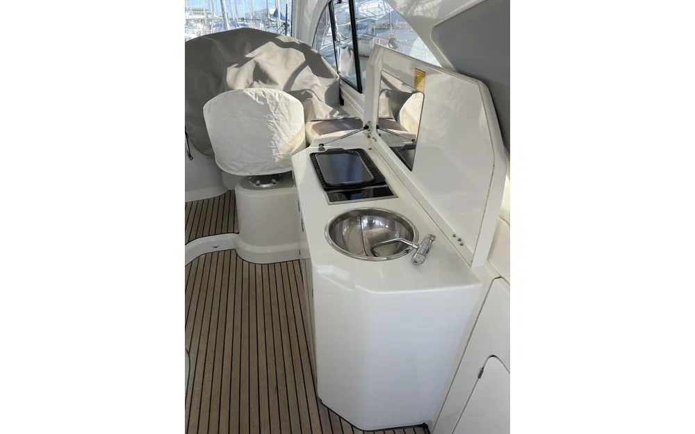 slider 13 Beneteau Flyer Gran Turismo 44