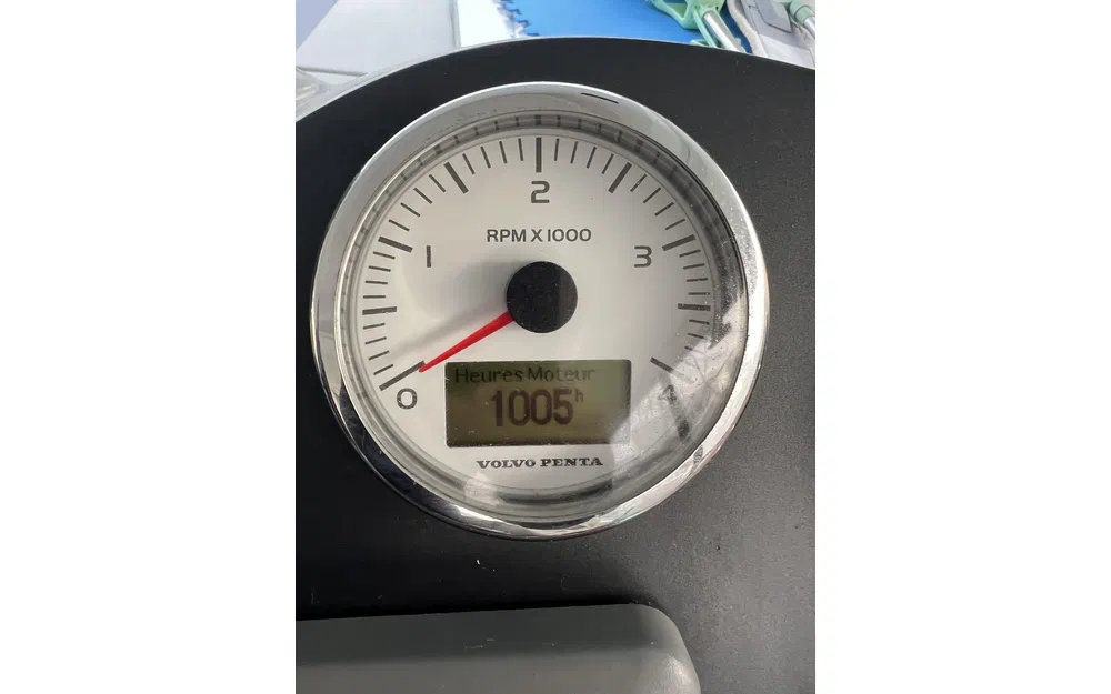 slider 18 Beneteau Flyer Gran Turismo 44