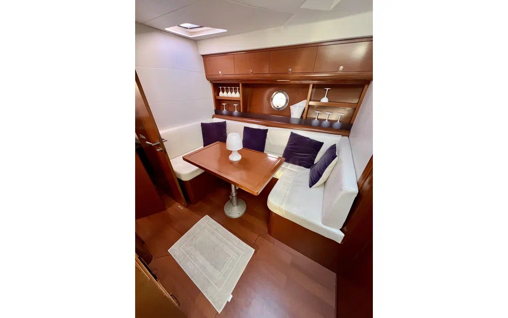 slider 22 Beneteau Flyer Gran Turismo 44