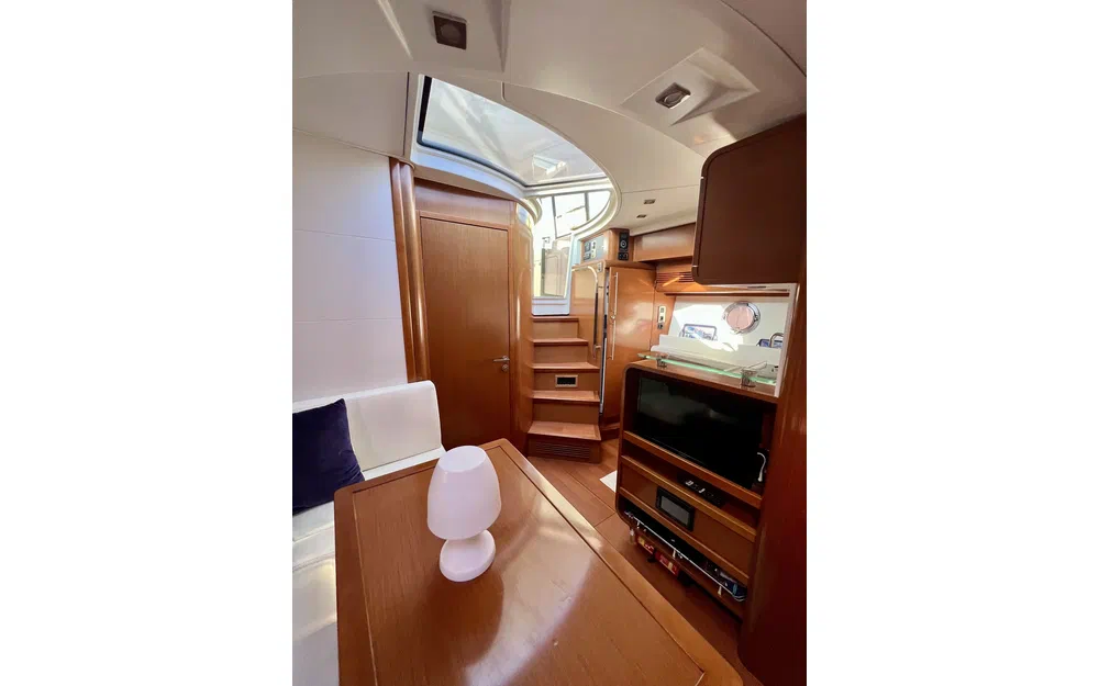 slider 23 Beneteau Flyer Gran Turismo 44