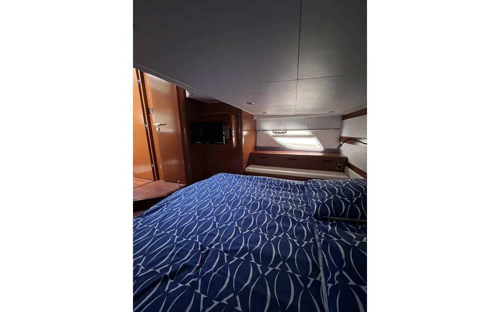 slider 28 Beneteau Flyer Gran Turismo 44