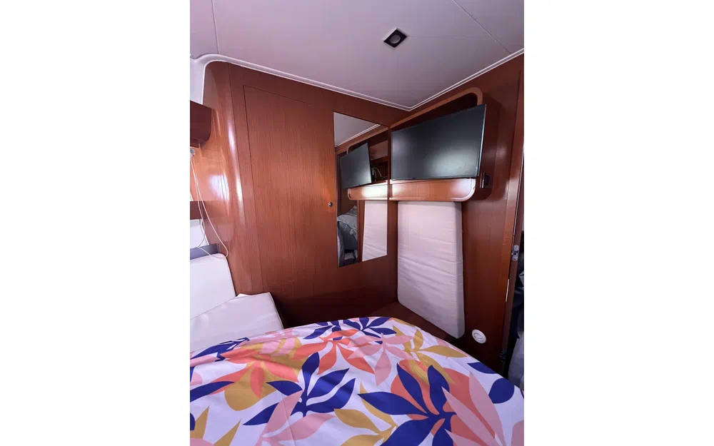 slider 31 Beneteau Flyer Gran Turismo 44