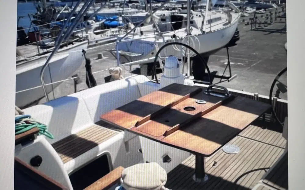 slider 12 Dufour 380