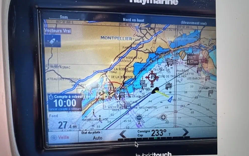 slider 14 Dufour 380