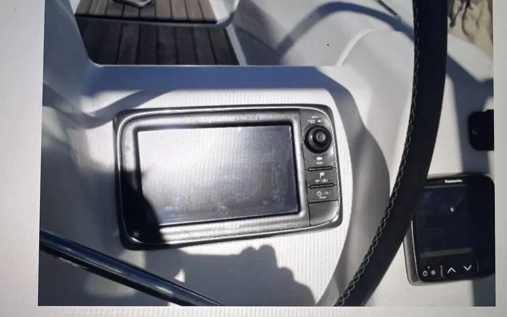 slider 17 Dufour 380