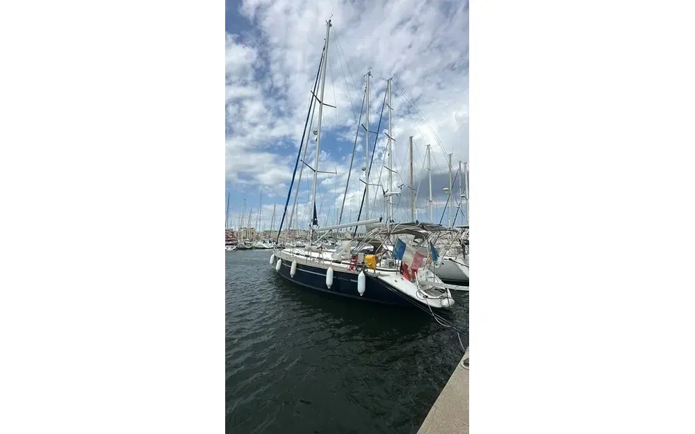 slider 1 Bavaria Cruiser 49