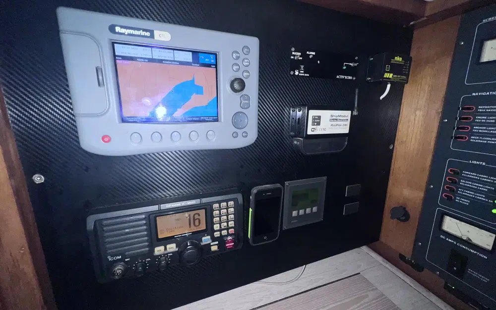 slider 24 Jeanneau Sun Odyssey 51