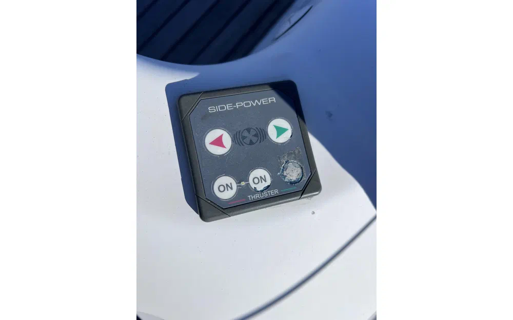 slider 13 Beneteau Cyclades 39.3