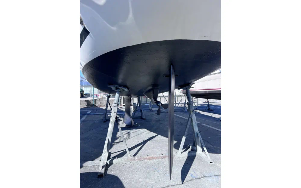 slider 18 Beneteau Cyclades 39.3