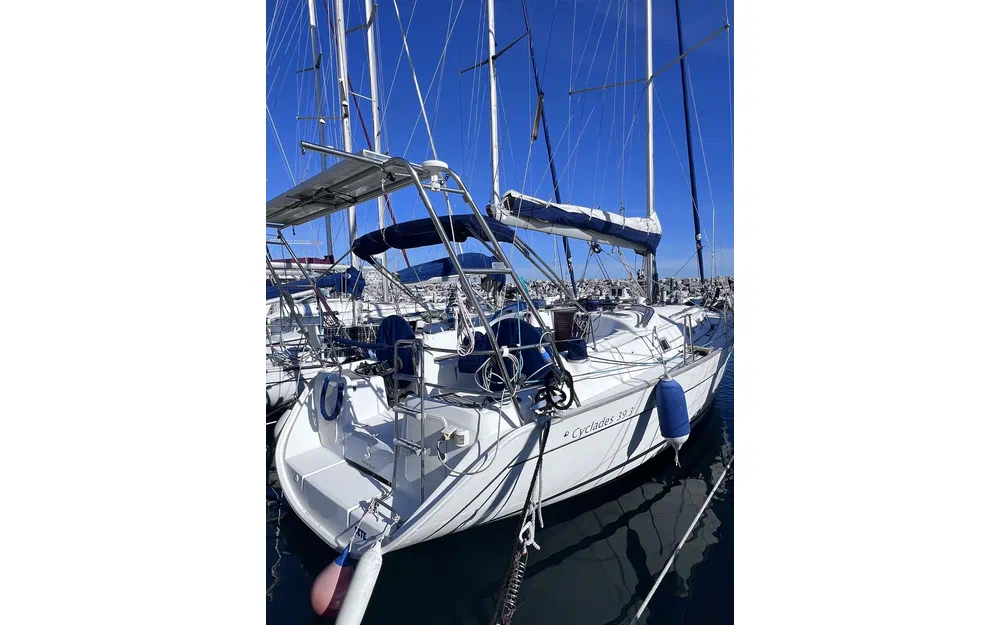 slider 4 Beneteau Cyclades 39.3