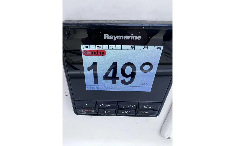 slider 22 Jeanneau Sun Fast 32 i