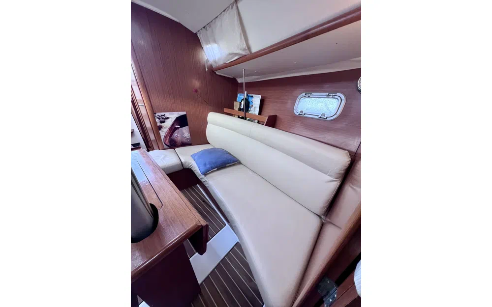 slider 37 Jeanneau Sun Fast 32 i