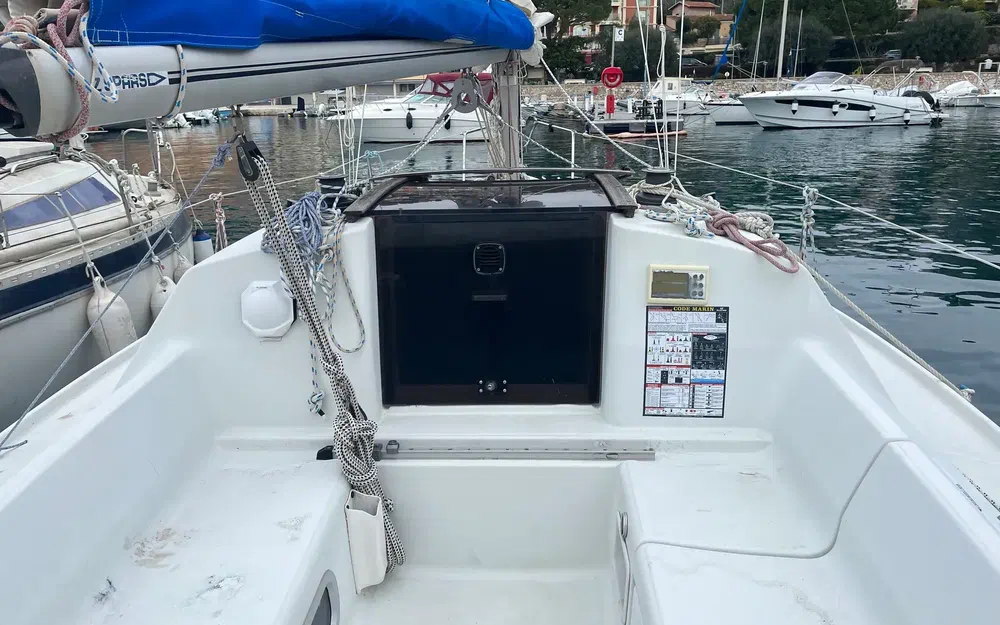 slider 1 Jeanneau Sun Way 25