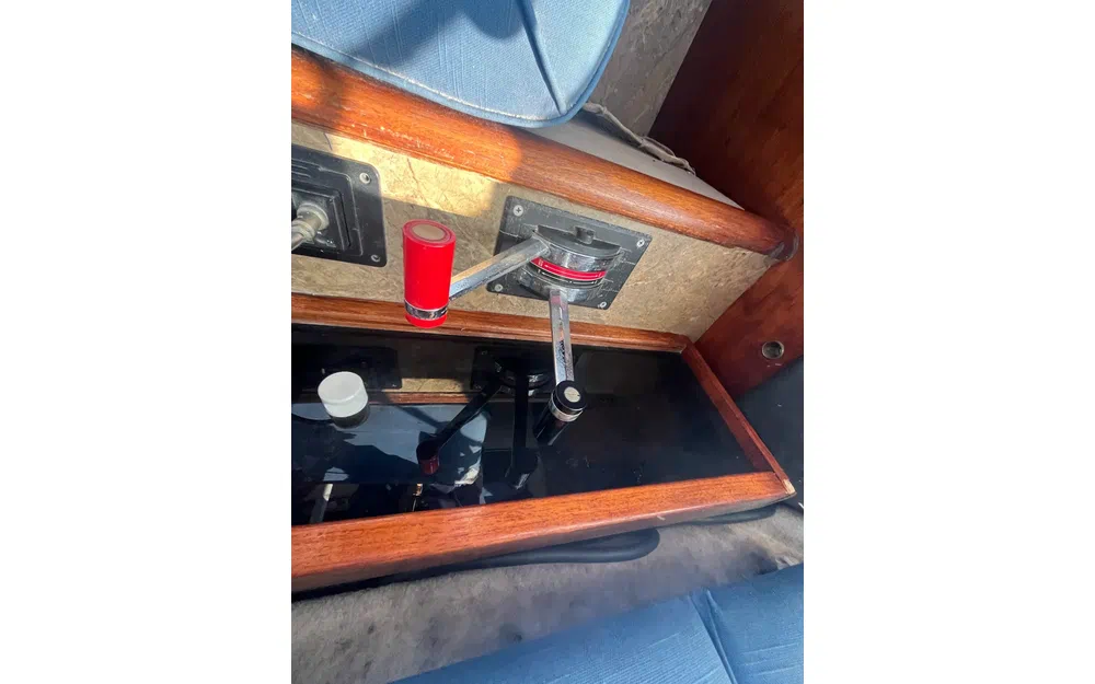 slider 18 Bayliner Cierra 2556